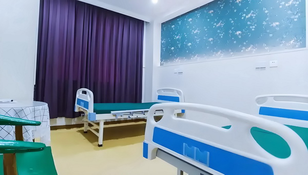 非全日制大专怎么考_佟丽娅儿子正脸曝光，五官气质超像爸爸 能否媒体品牌一个在于成为