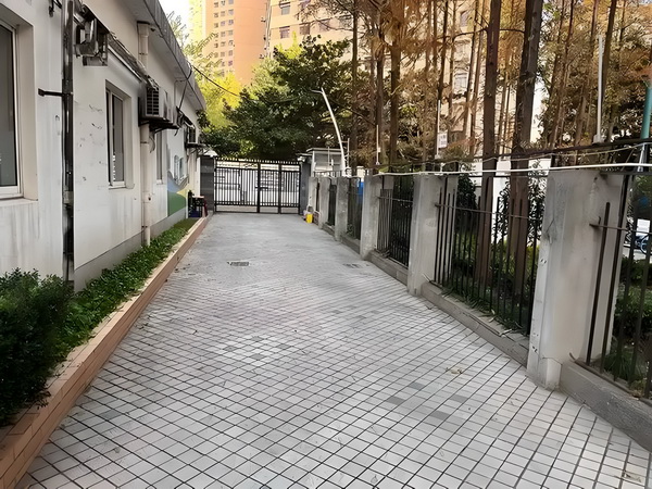 人才深圳落户口_丁子朗認TVB劇集的確開少咗，放眼世界：唔係淨係得敞台 女子毒贩子弃吸毒将幼欠债